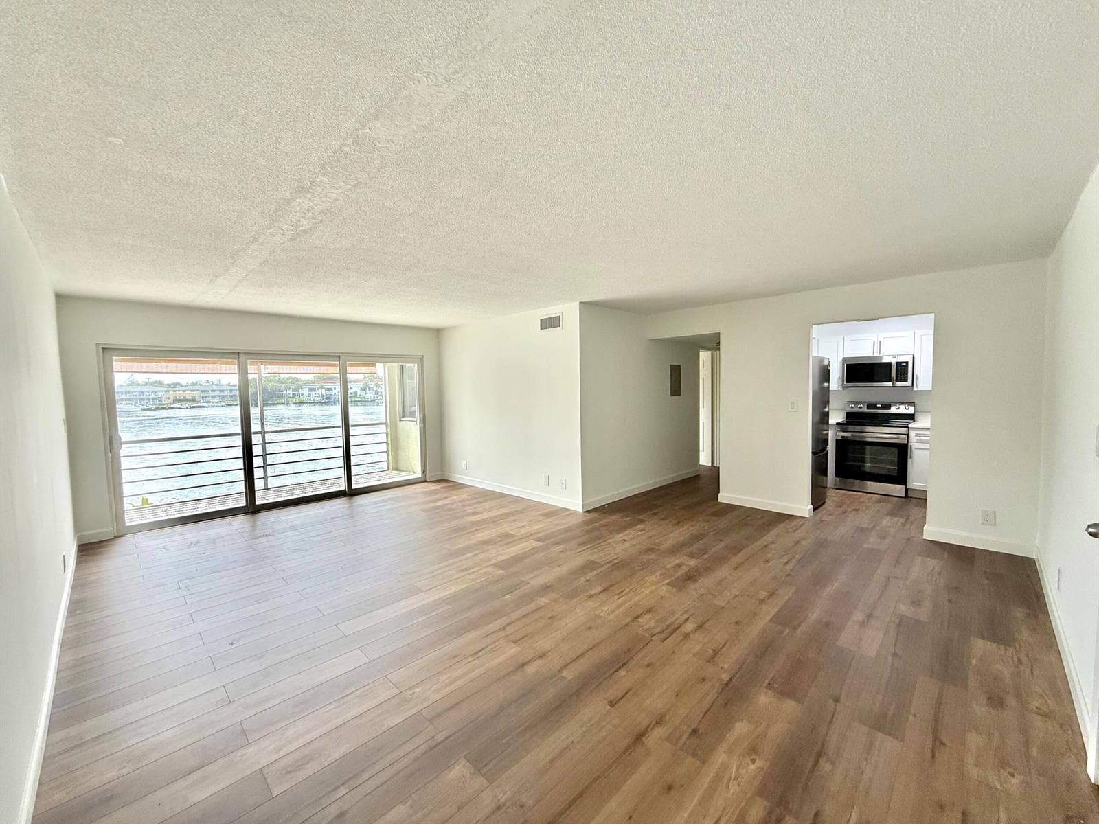 412 Northlake Court # Apt 5, North Palm Beach, FL 33408 photo 2