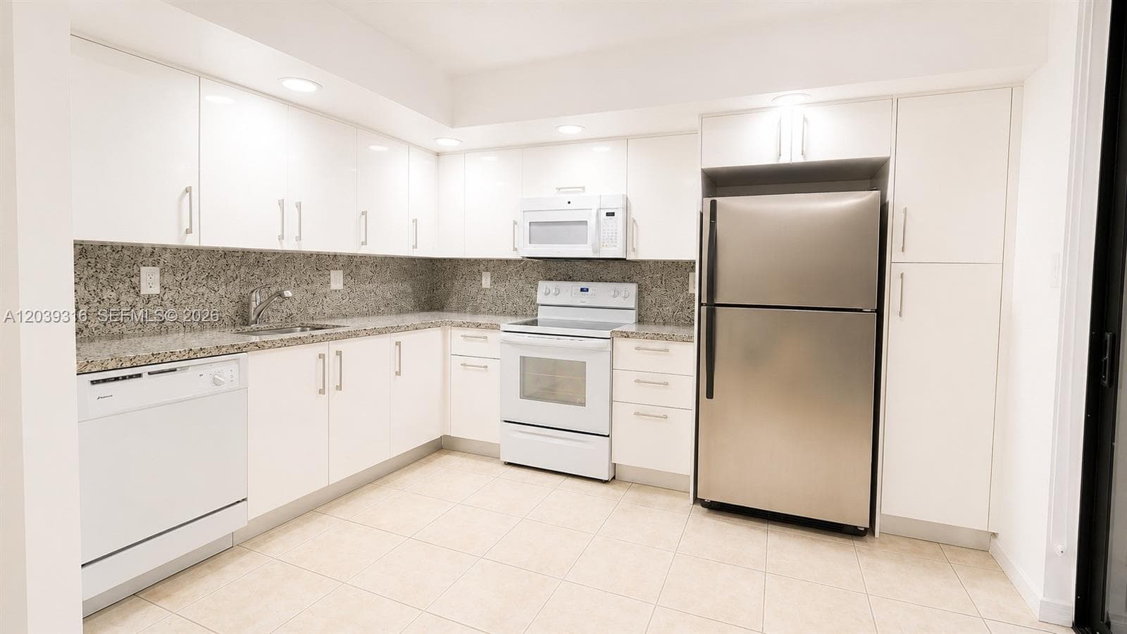 8700 SW 133rd Ave Rd # 312, Miami, FL 33183 photo 5