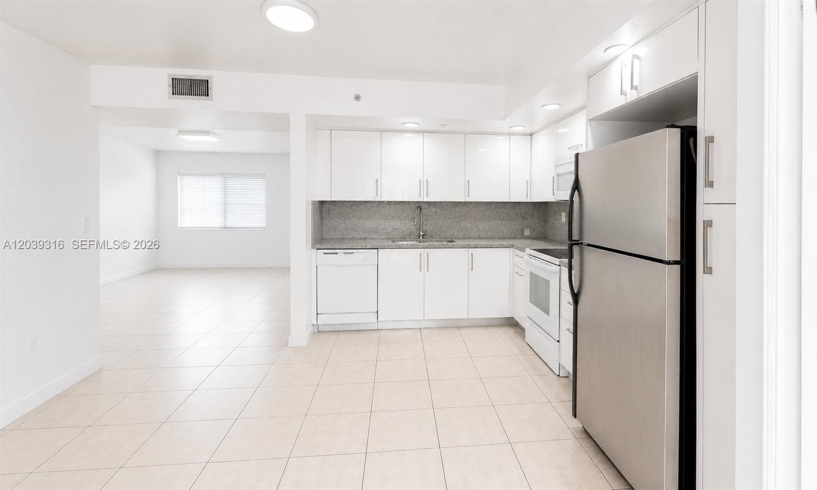 8700 SW 133rd Ave Rd # 312, Miami, FL 33183 photo 4
