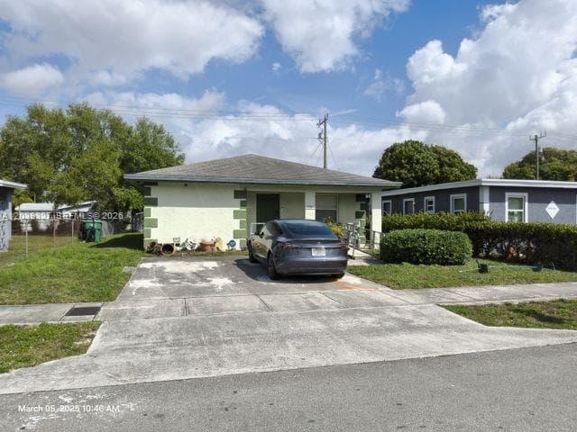2581 NW 15th Ct, Fort Lauderdale, FL 33311 photo 2