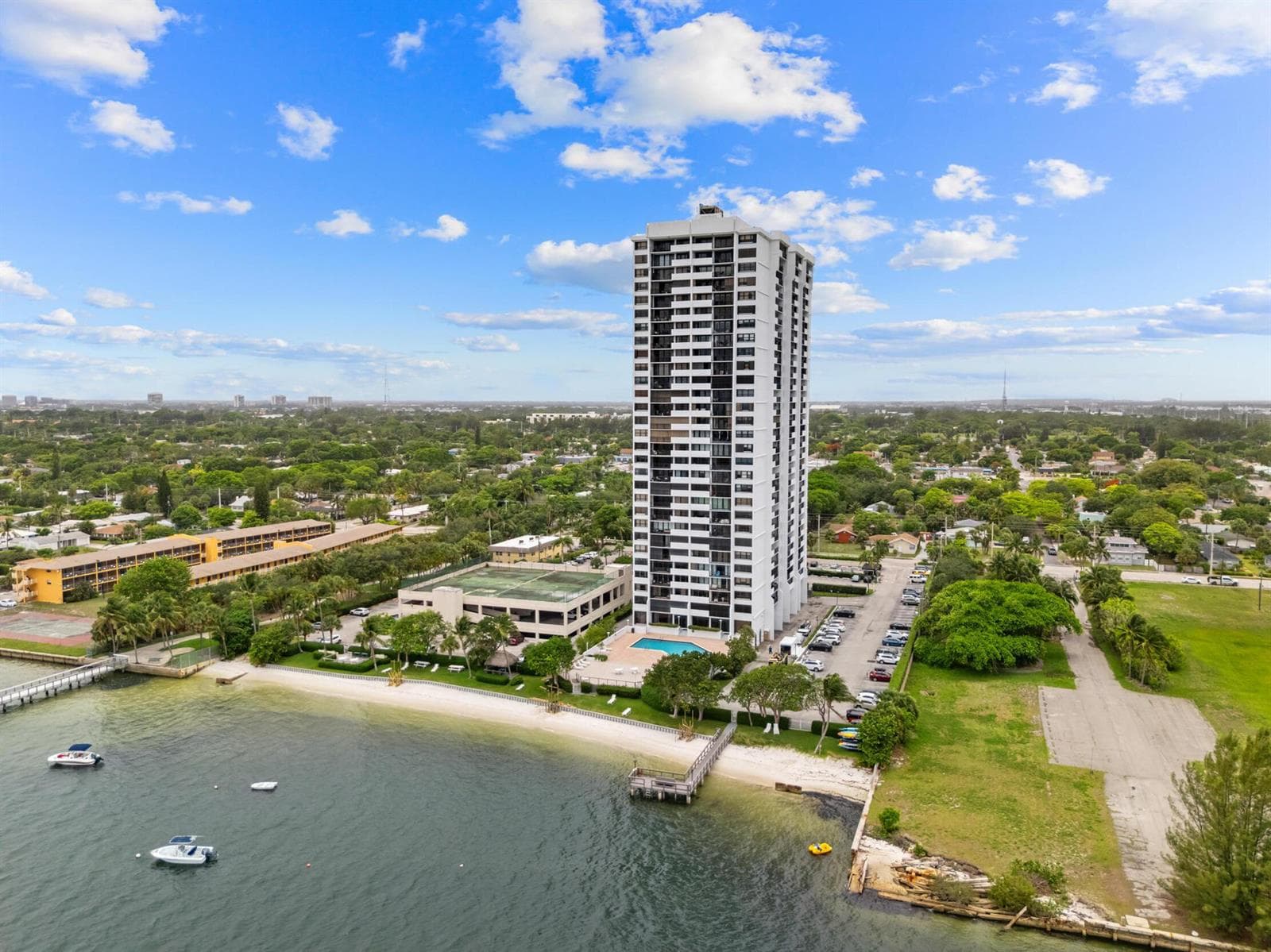 5600 N Flagler Drive # 402, West Palm Beach, FL 33407 photo 2
