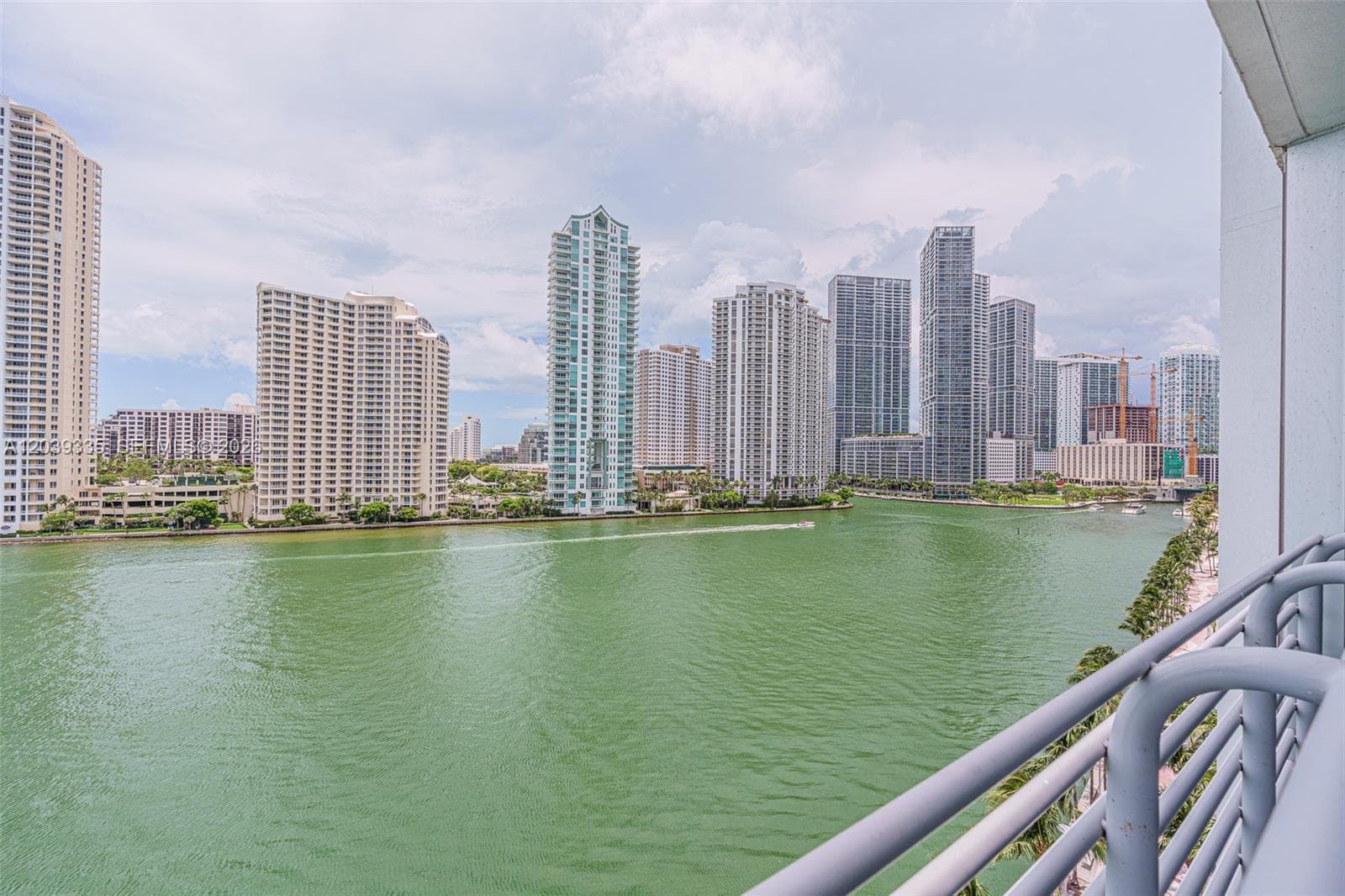 335 S Biscayne Blvd # 1009, Miami, FL 33131 photo 3