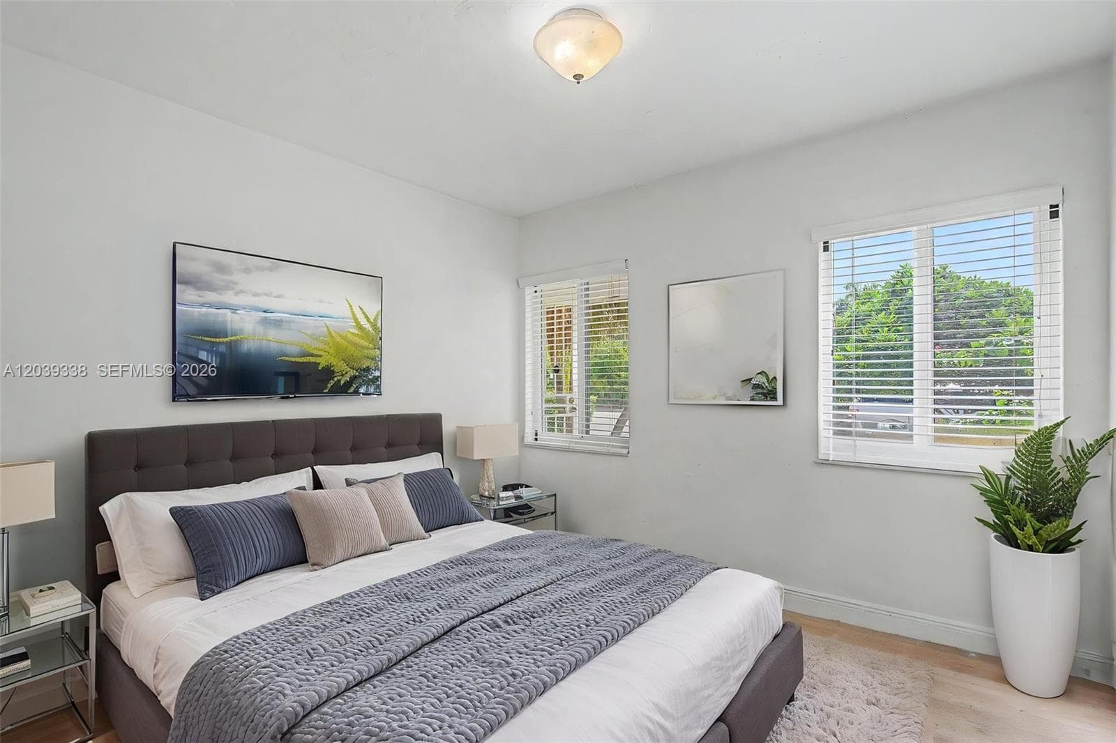 702 Boabadilla, Coral Gables, FL 33134 photo 4