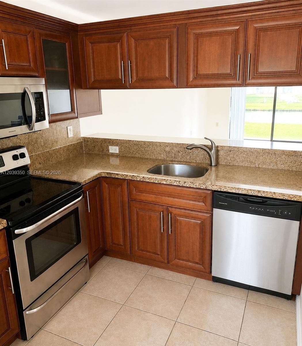 9953 NW Nob Hill Pl # 9953, Sunrise, FL 33351 photo 4