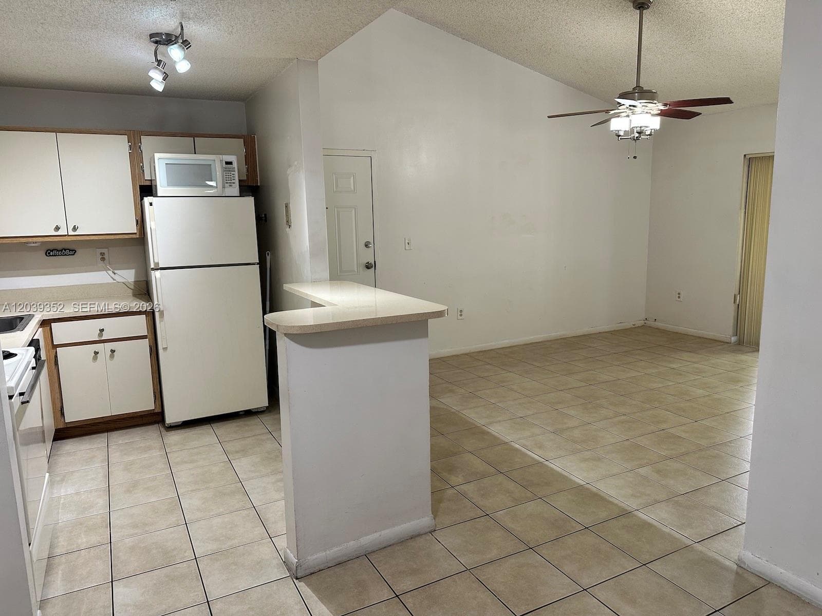 7200 NW 179th St # 311, Hialeah, FL 33015 photo 4