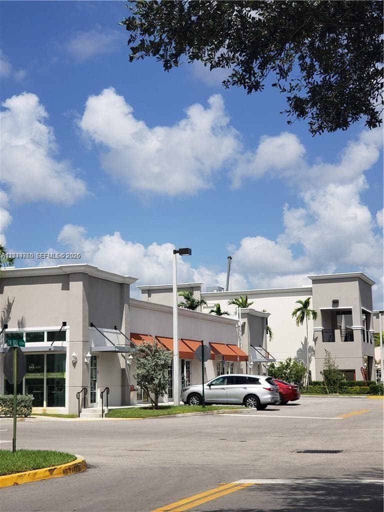 2101 SW 101st Ave # 6-203, Miramar, FL 33025 photo 3