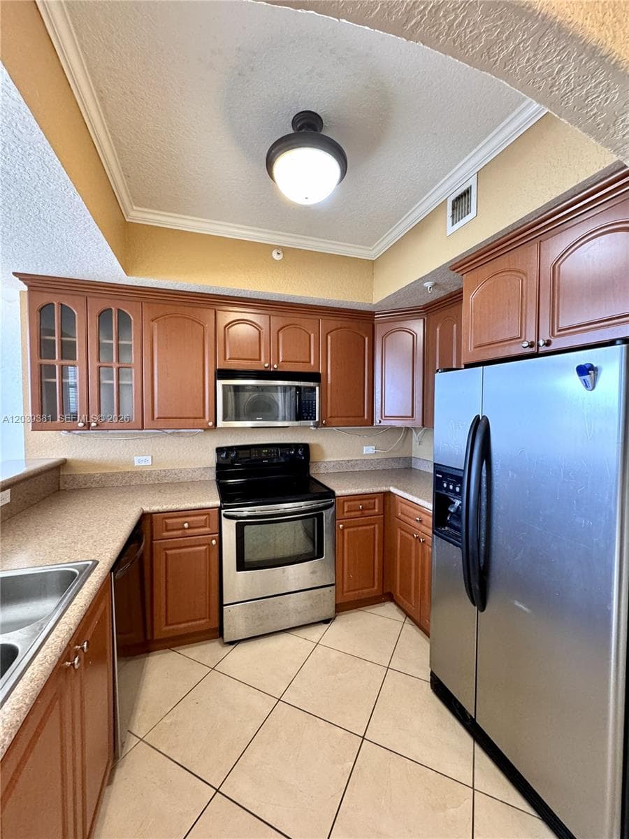 2301 SW 27th Ave # 1500, Miami, FL 33145 photo 4