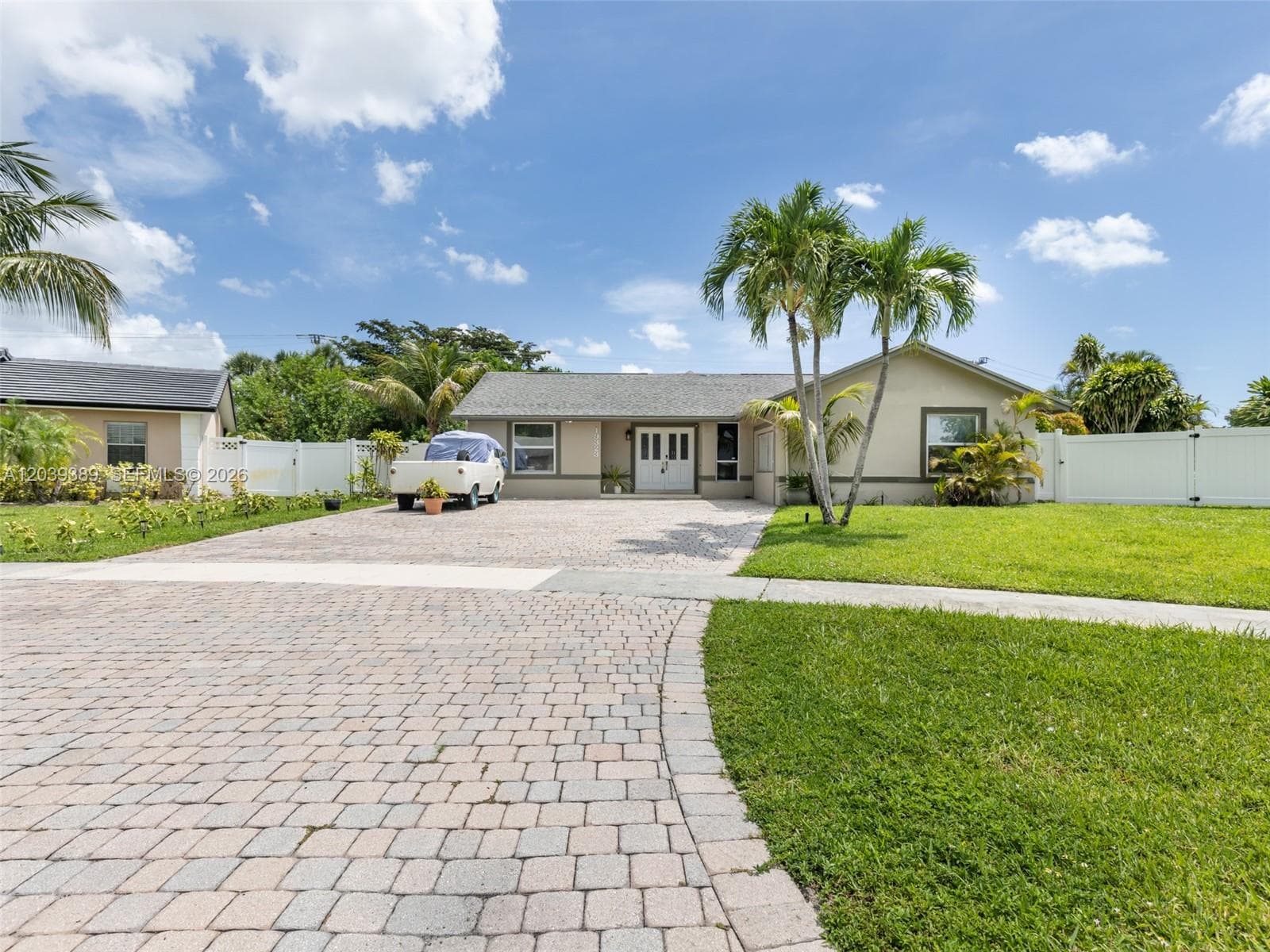 19323 Carolina Cir, Boca Raton, FL 33434 photo 3