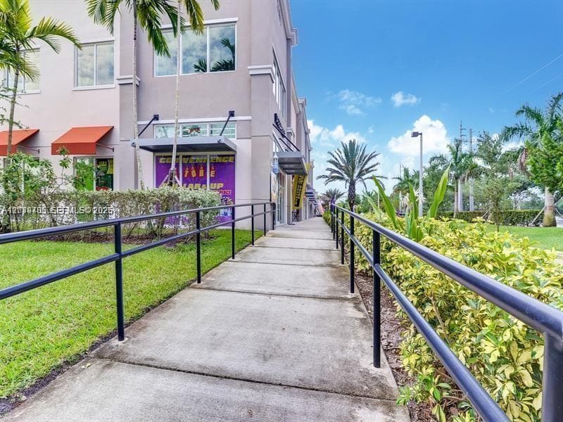 2101 SW 101st Ave # 6-204, Miramar, FL 33025 photo 4