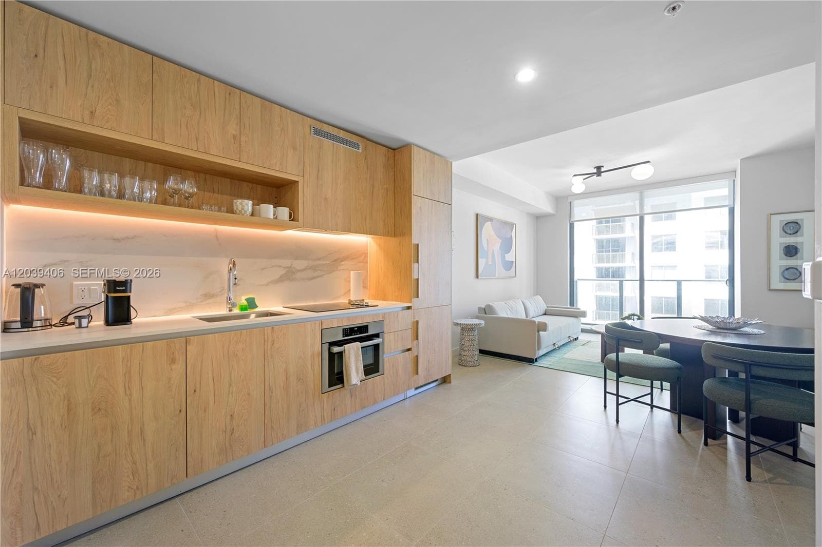 11 NE 6th St # 2411, Miami, FL 33132 photo 3
