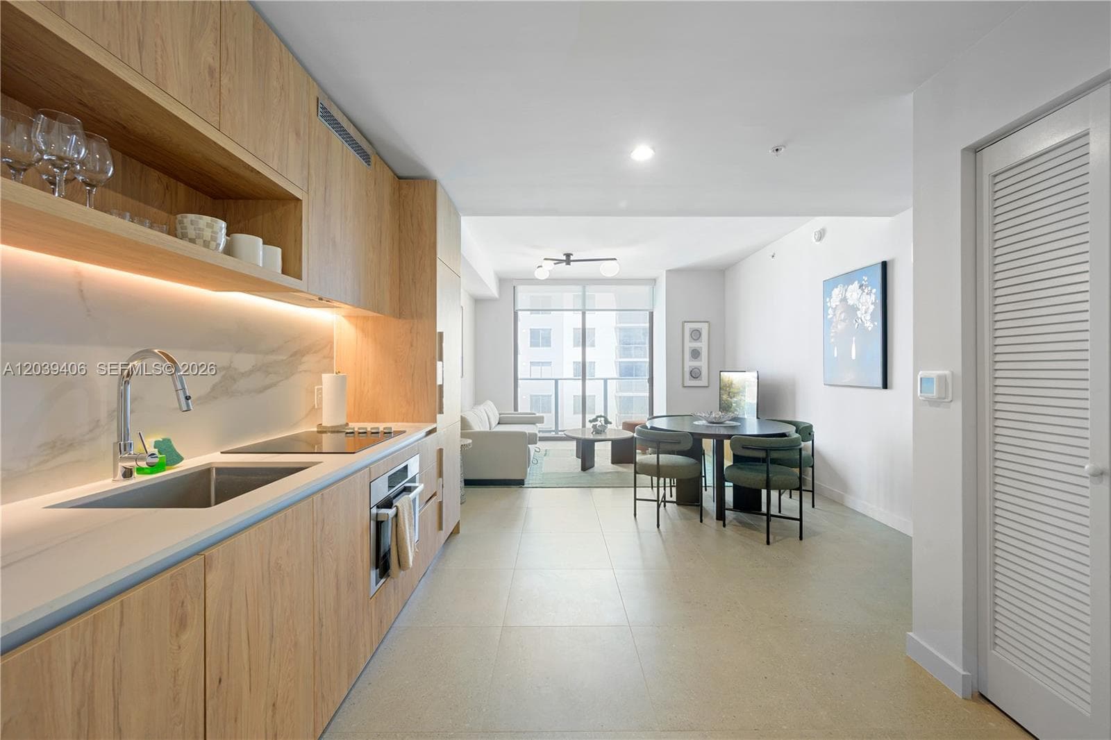 11 NE 6th St # 2411, Miami, FL 33132 photo 4