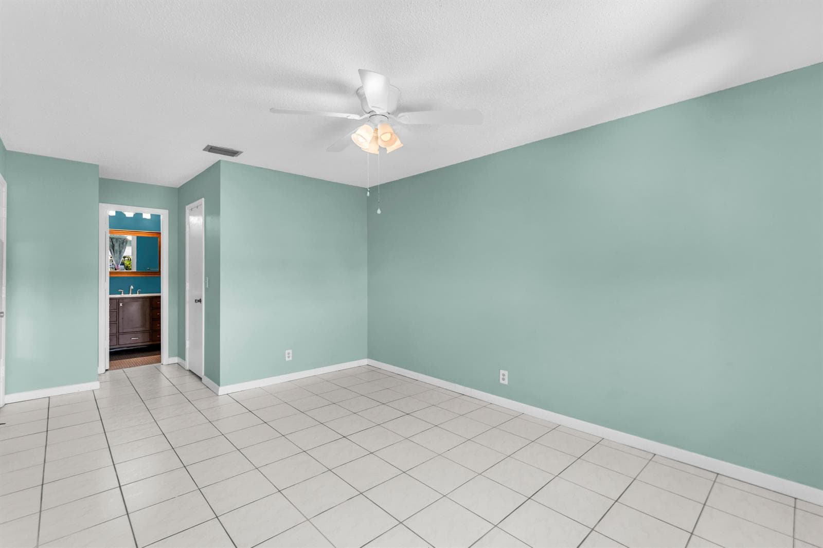 3360 NE Rossi Court NE, West Palm Beach, FL 33417 photo 5