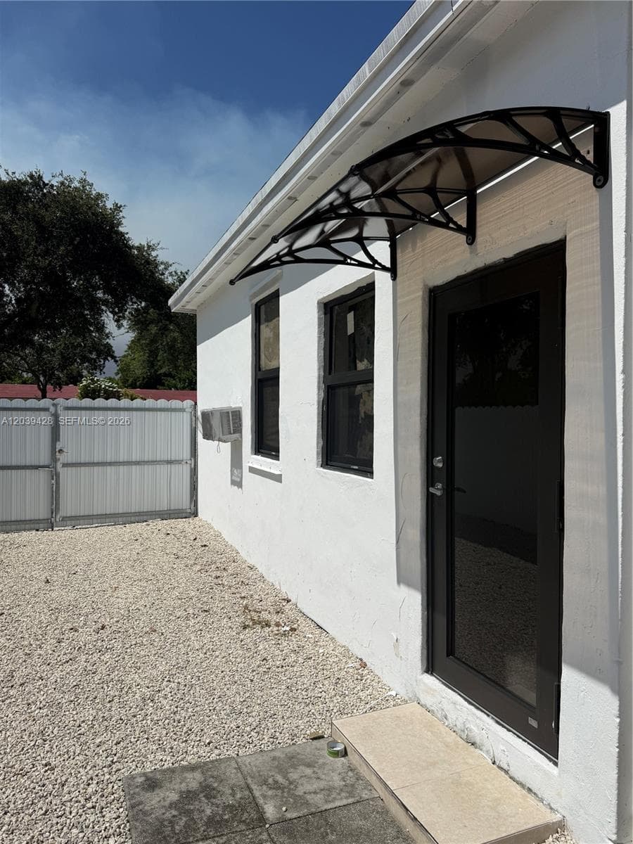 1880 NE 159th St, North Miami Beach, FL 33162 photo 5