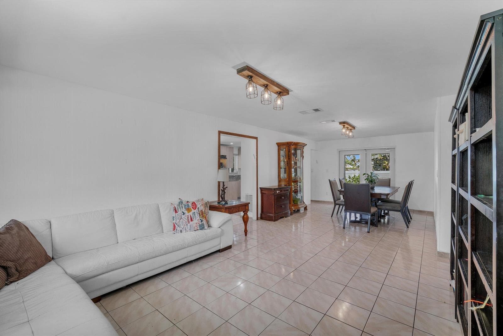 7321 Cody Street, Hollywood, FL 33024 photo 3