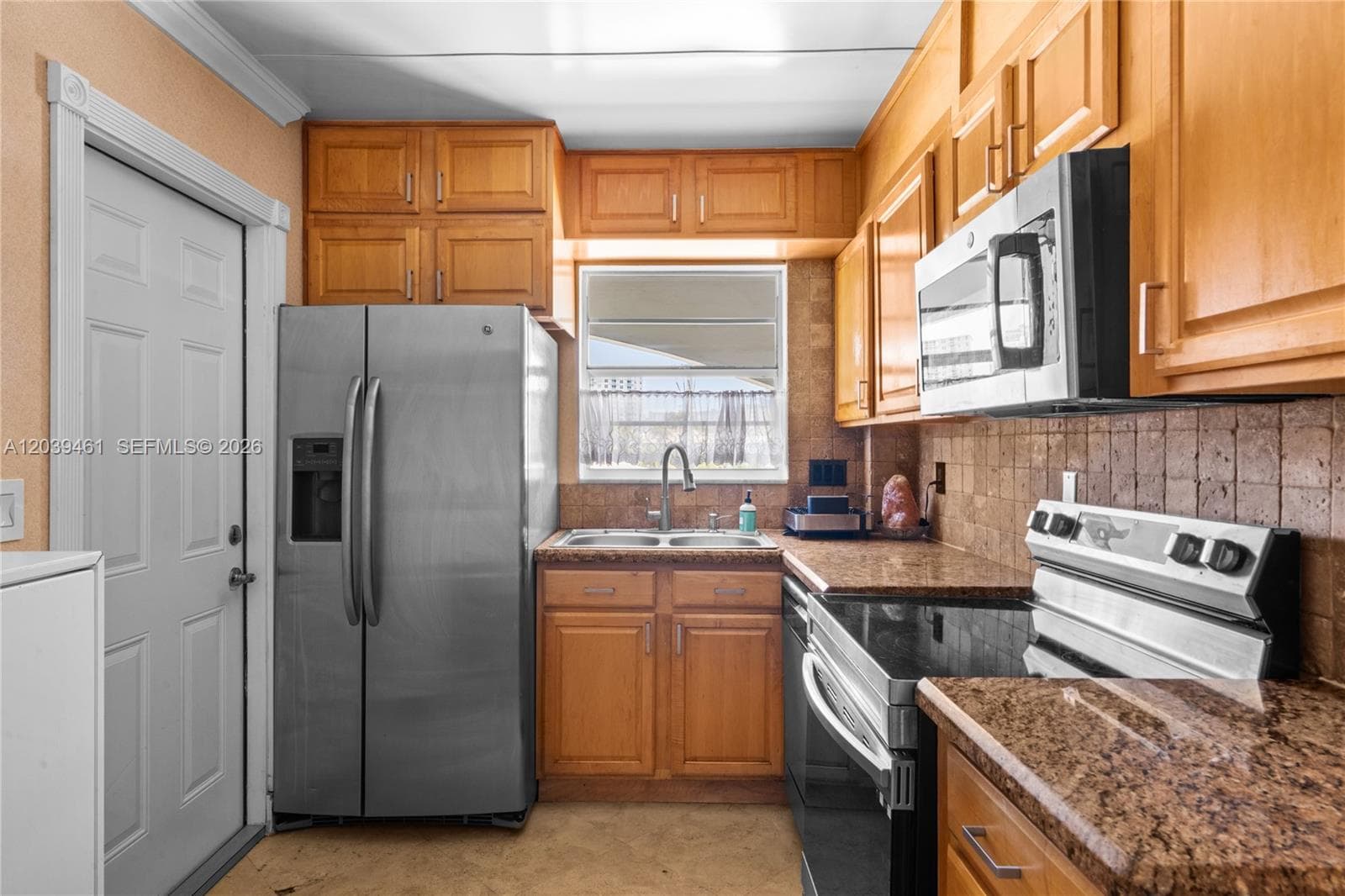 541 Blue Heron Dr # 308, Hallandale Beach, FL 33009 photo 5