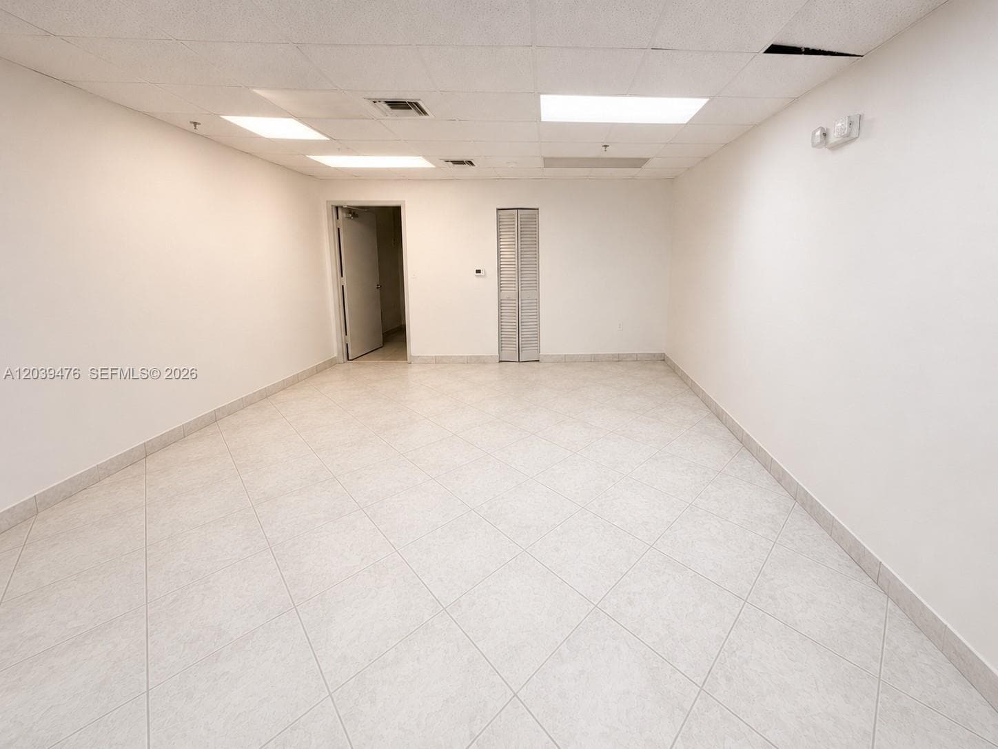 8554 NW 61st St, Miami, FL 33166 photo 5