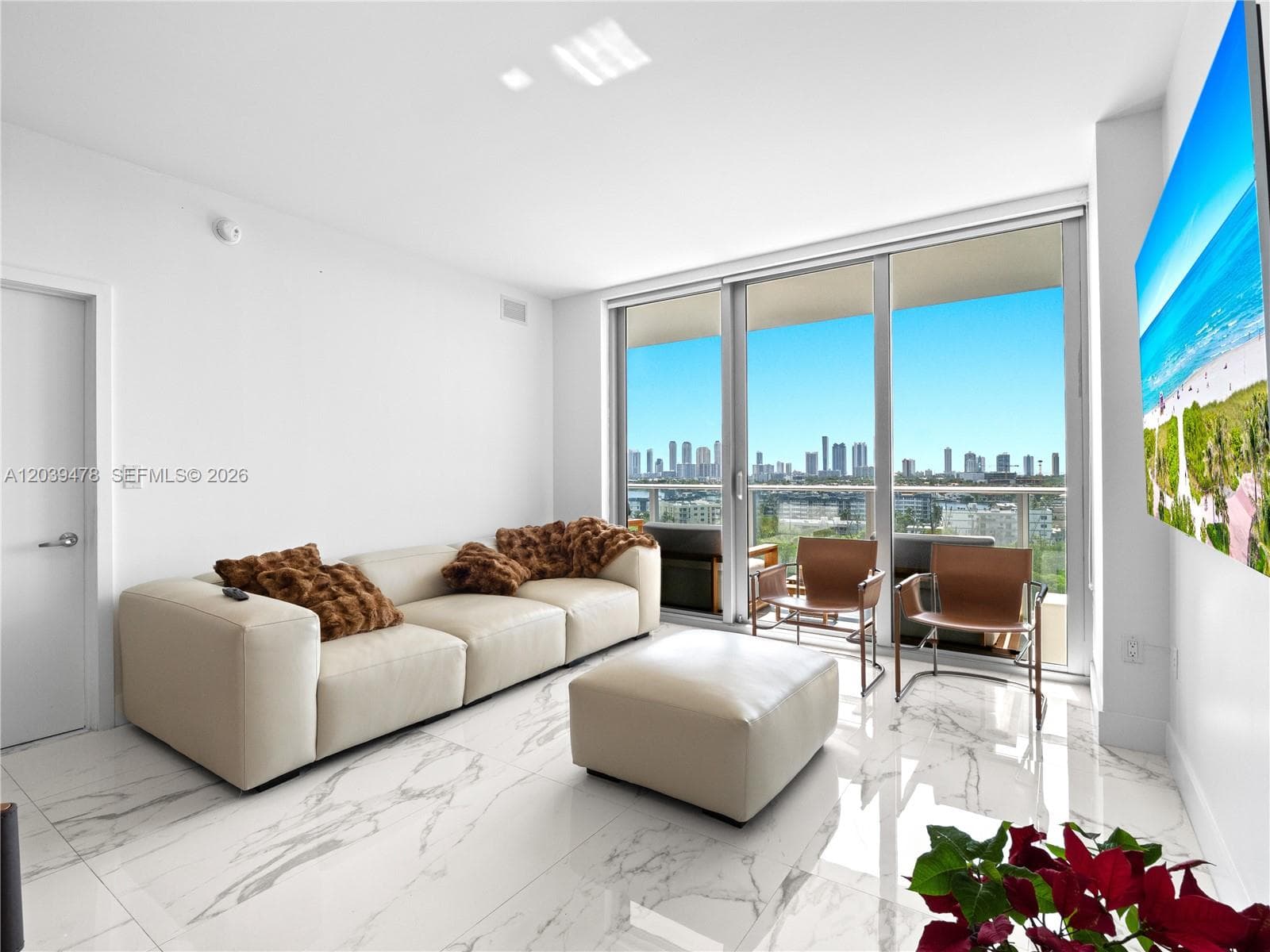 16385 Biscayne Blvd # 1117, North Miami Beach, FL 33160 photo 4