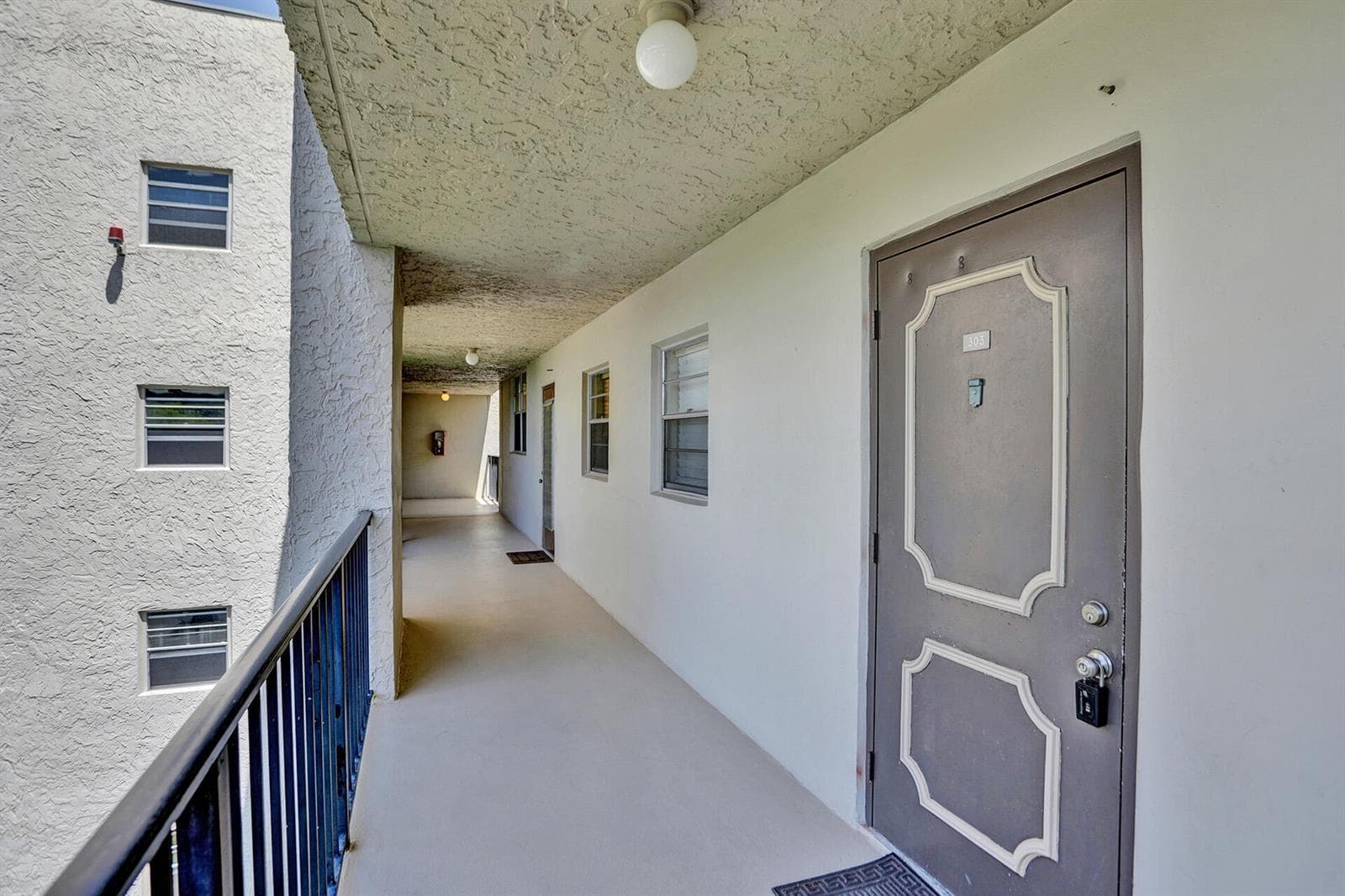 9230 Lagoon Place # 110, Davie, FL 33324 photo 2