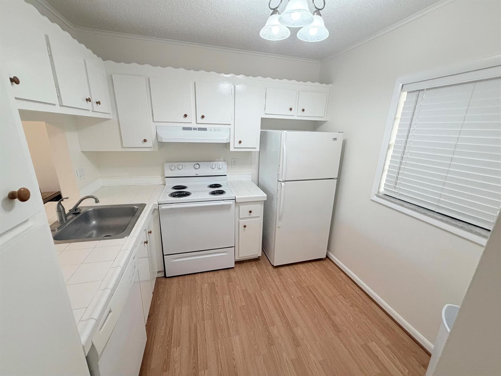 9230 Lagoon Place # 110, Davie, FL 33324 photo 3