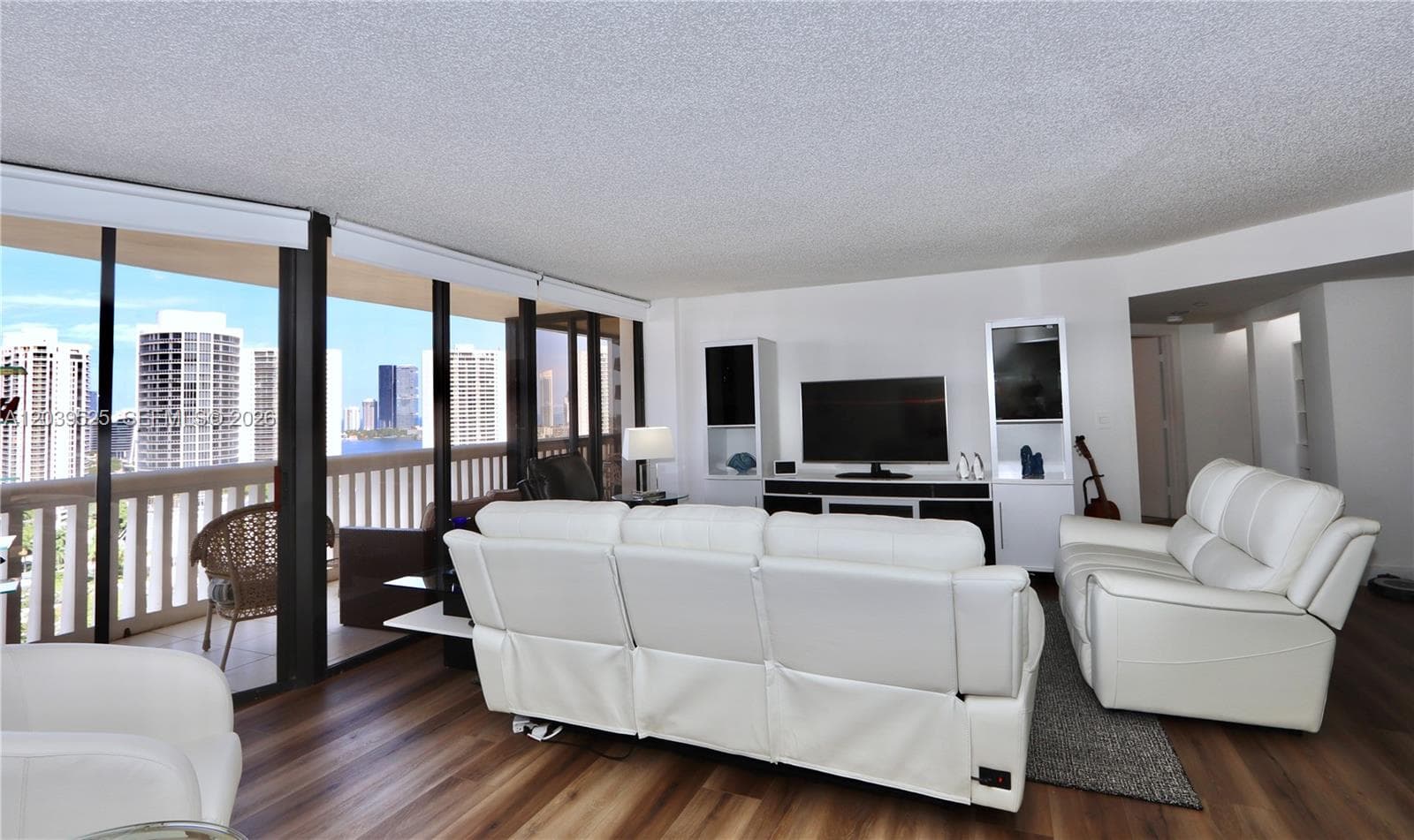 1000 Island Blvd # 2005, Aventura, FL 33160 photo 5