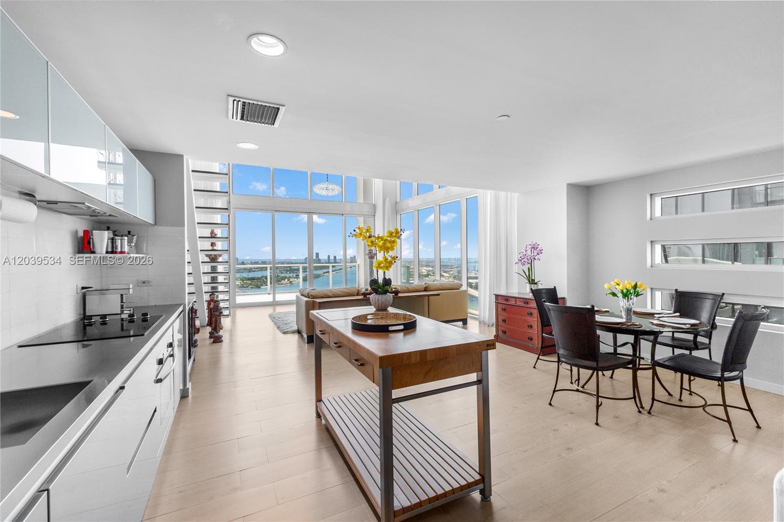 1040 Biscayne Blvd # 3101, Miami, FL 33132 photo 4