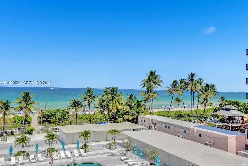 5255 Collins Ave # CU10, Miami Beach, FL 33140
