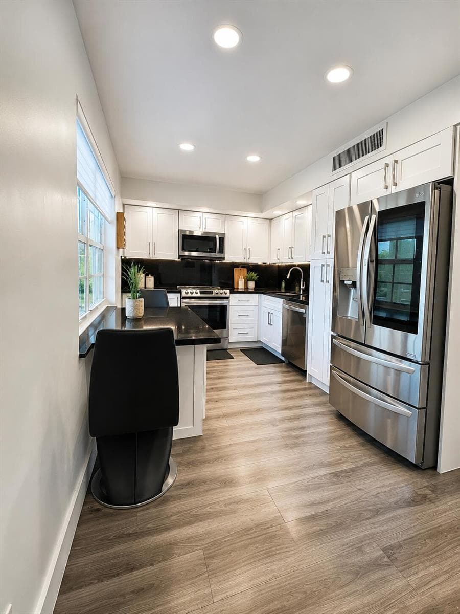 3930 Oaks Clubhouse Drive # 303, Pompano Beach, FL 33069 photo 3