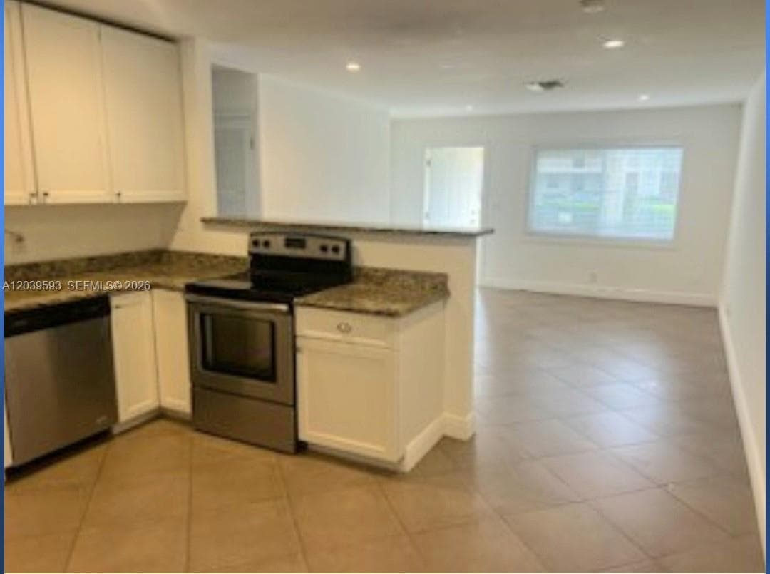 323 Northlake Dr # 325, North Palm Beach, FL 33408 photo 3