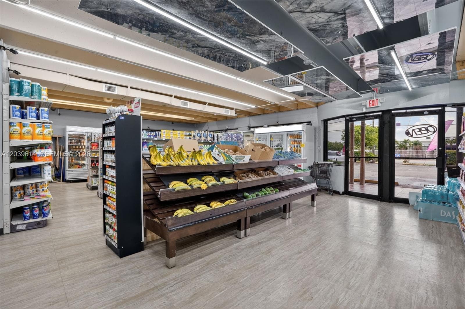 Turnkey Grocery, Convenience Store & Smoke Shop For Sale In Hialeah, Hialeah, FL 33012 photo 4