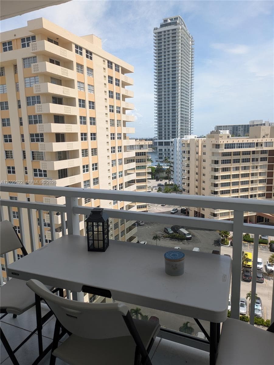 1849 S Ocean Dr # 1407, Hallandale Beach, FL 33009 photo 2
