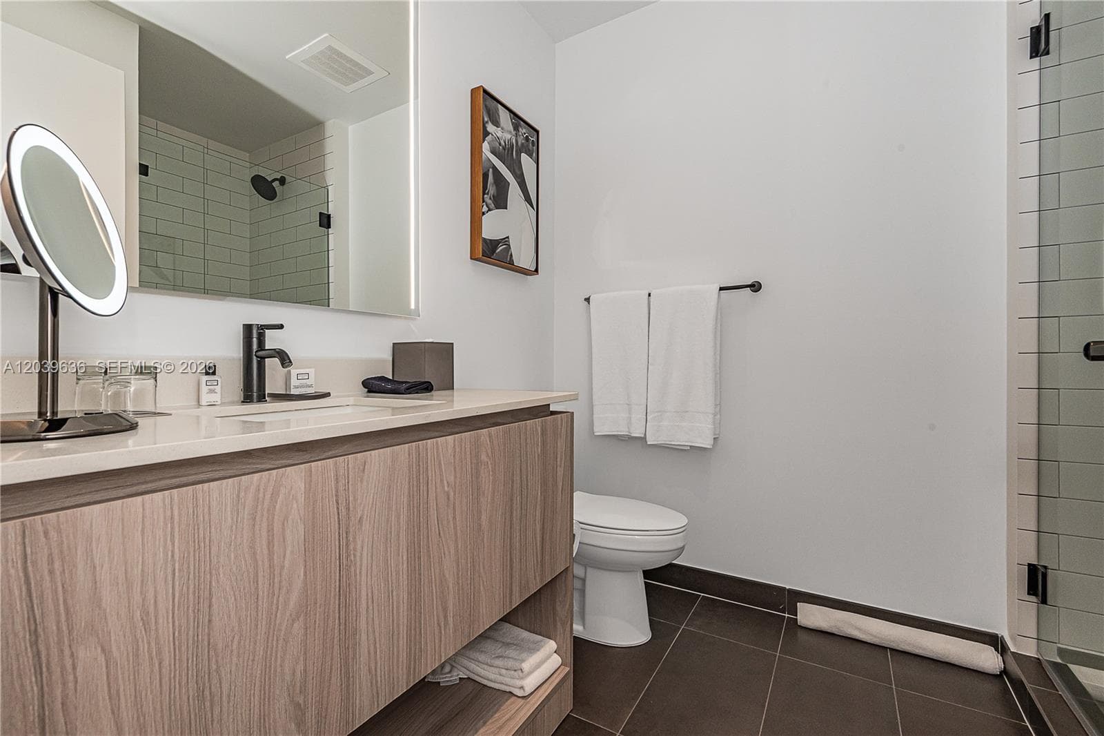 398 NE 5th St # 2904, Miami, FL 33132 photo 5