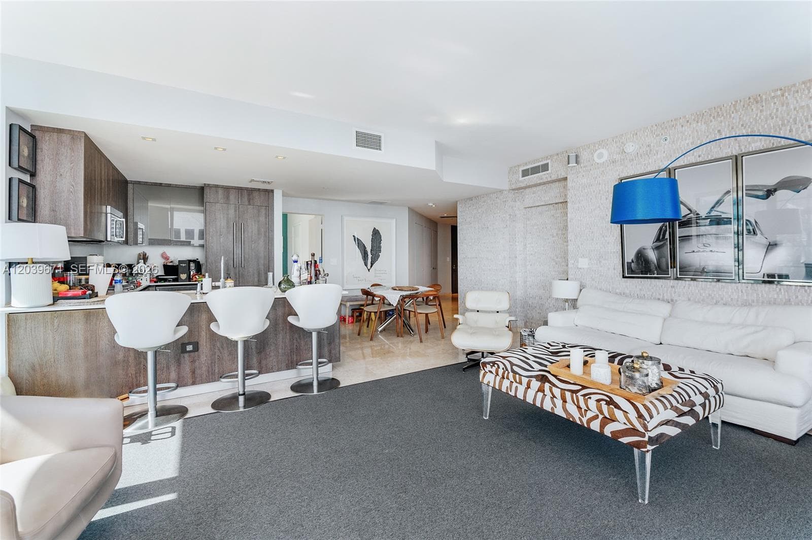 68 SE 6th St # 2601, Miami, FL 33131 photo 3