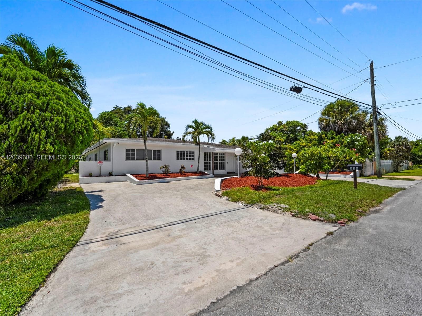 110 NE 152nd St, Miami, FL 33162 photo 3