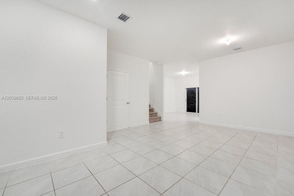2615 SE 11th St # 2615, Homestead, FL 33035 photo 2