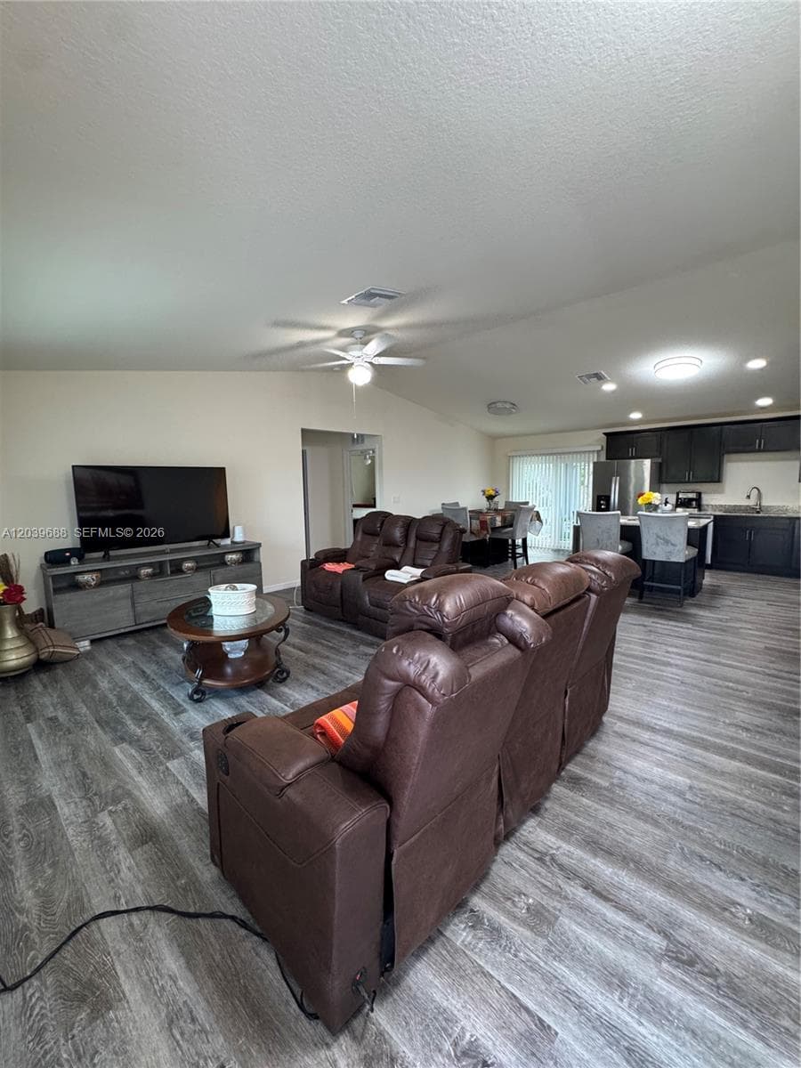 1201 BANJO CT, La Belle, FL 33935 photo 4