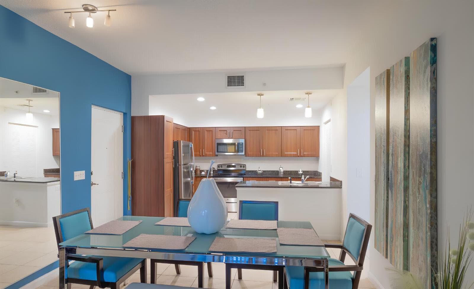 1517 Cameron Samuel Lane, West Palm Beach, FL 33401 photo 4