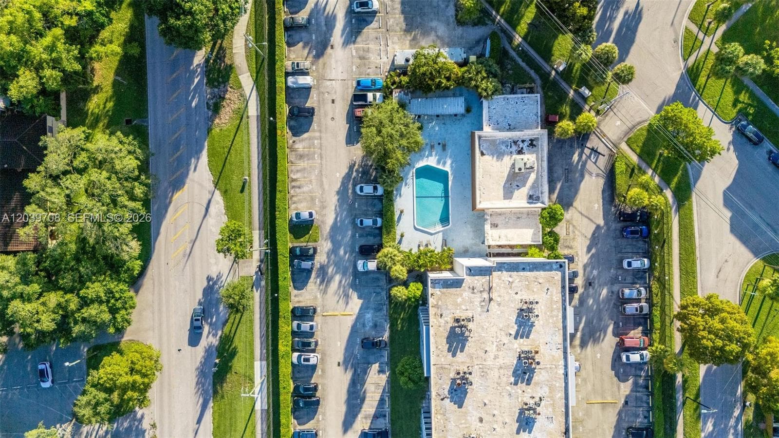 16851 NE 23rd Ave # A308, North Miami Beach, FL 33160 photo 4