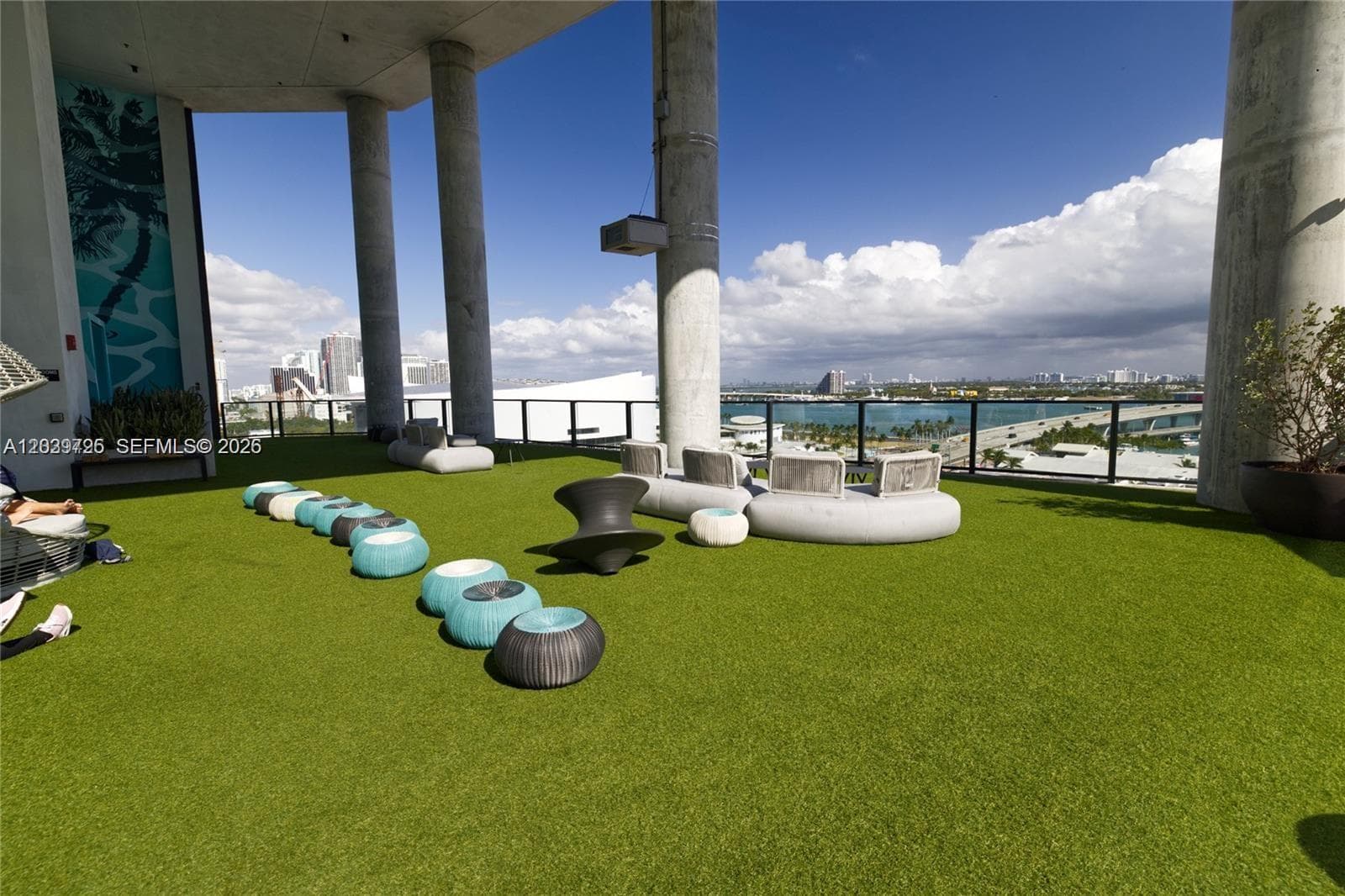 398 NE 5th St # 2112, Miami, FL 33132 photo 3