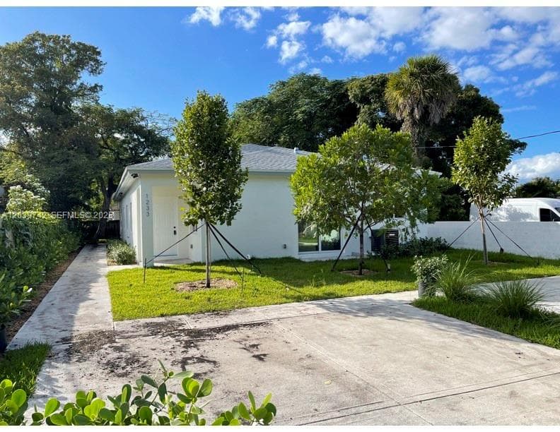 213 NW 12th St, Pompano Beach, FL 33060 photo 3