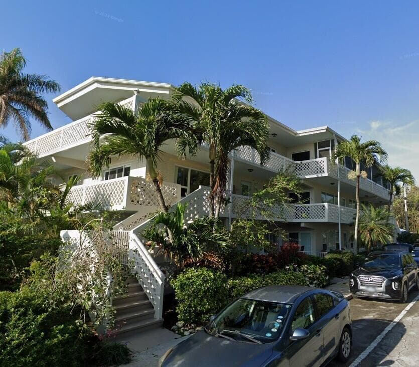 131 N Golfview Road # 4, Lake Worth, FL 33460 photo 2