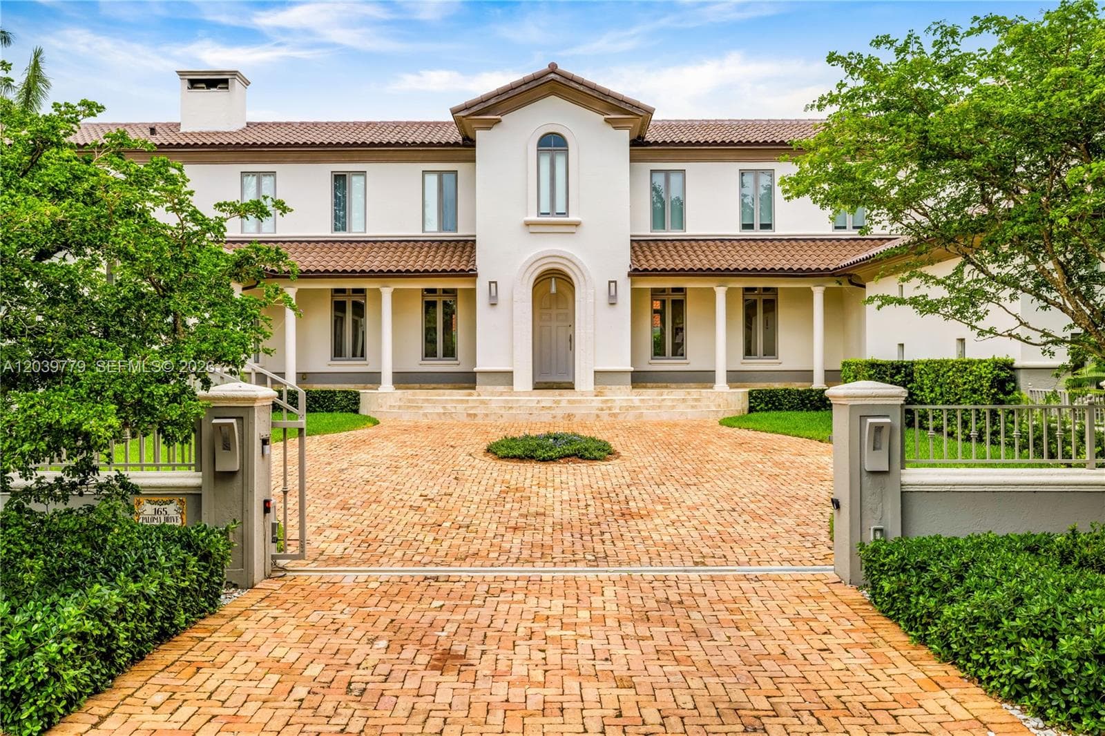 165 Paloma Dr, Coral Gables, FL 33143 photo 2