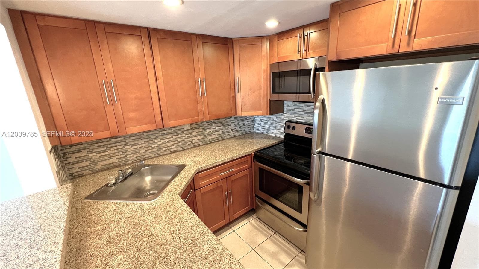 4550 NW 9th St # 516E, Miami, FL 33126 photo 5