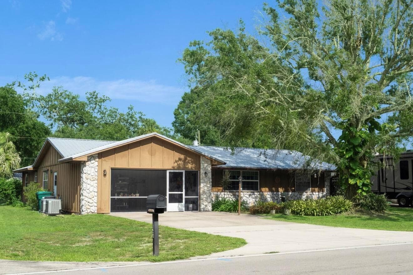 1864 SW 24th Avenue, Okeechobee, FL 34974 photo 2