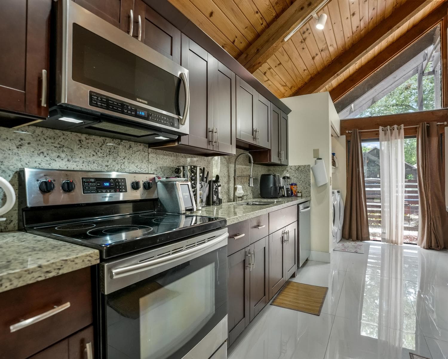 407 N University Drive, Plantation, FL 33324 photo 2