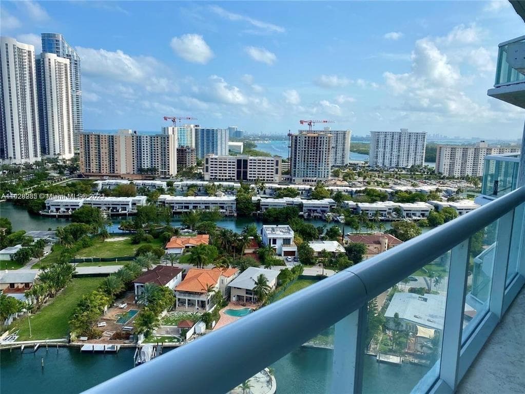 16500 Collins Avenue # 2052, Sunny Isles Beach, FL 33160 photo 2