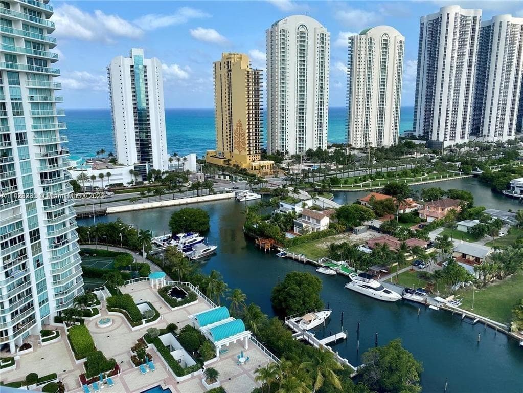 16500 Collins Avenue # 2052, Sunny Isles Beach, FL 33160 photo 3