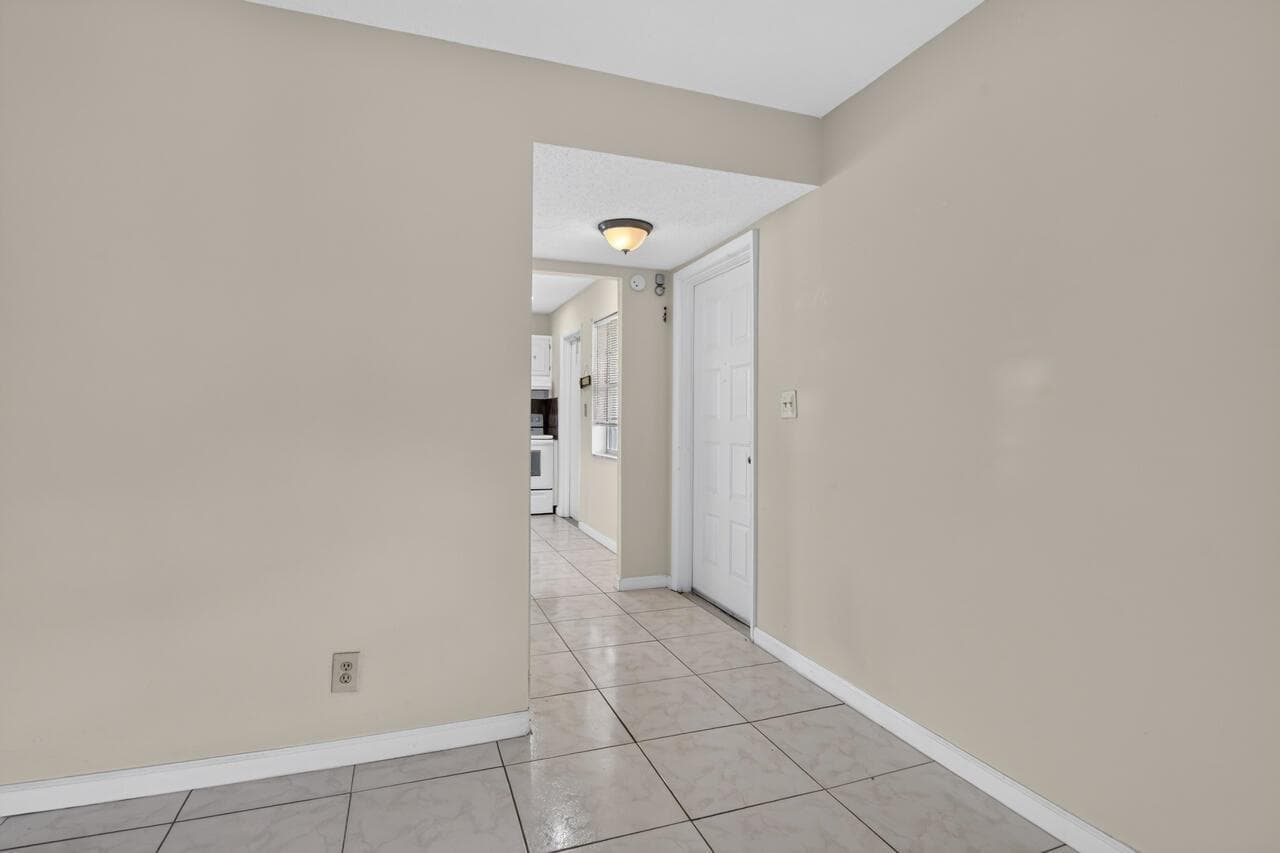 4140 NW 44th Avenue # 411, Lauderdale Lakes, FL 33319 photo 5
