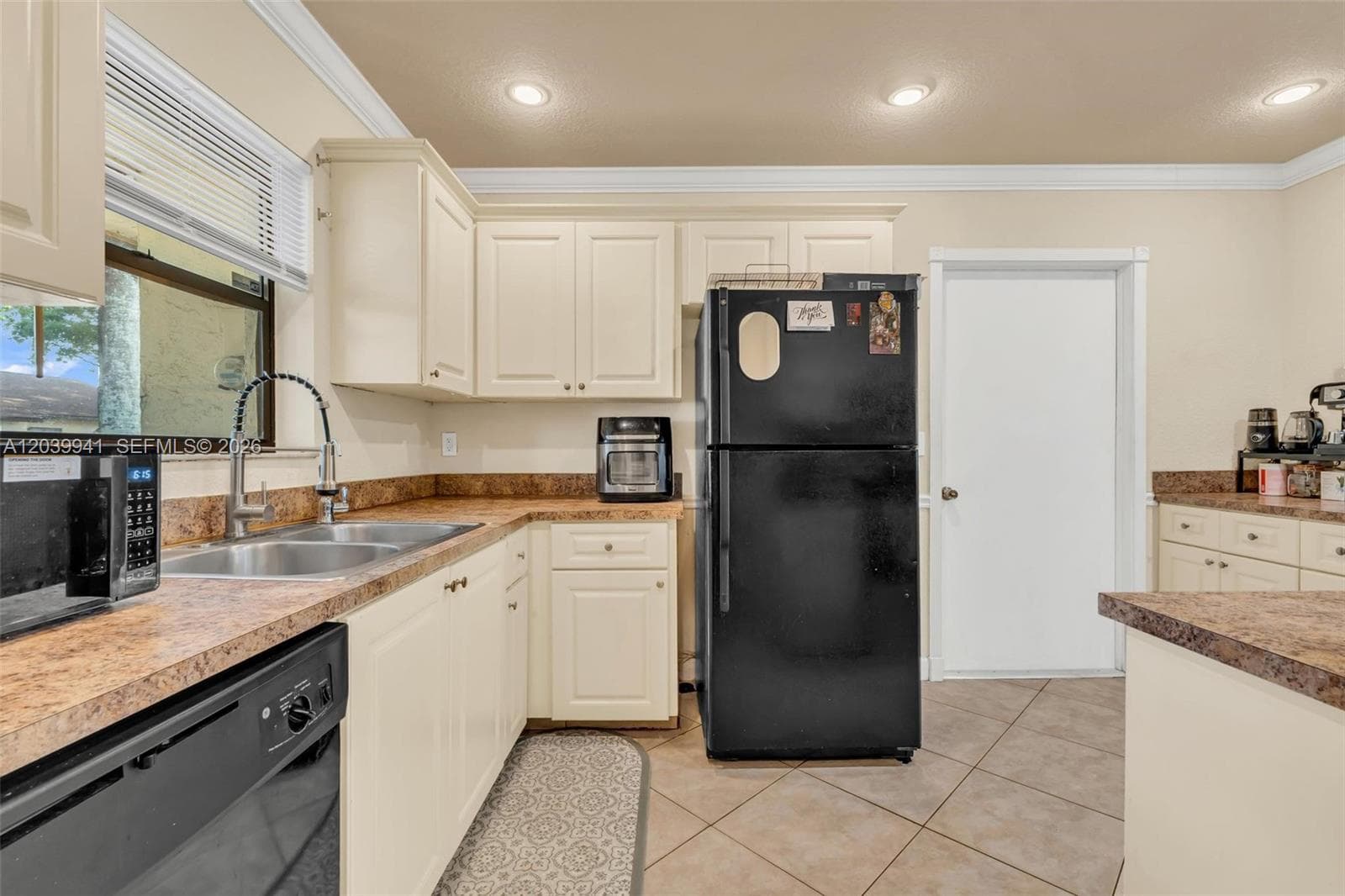 6633 N Parkway Dr # 5-7, Margate, FL 33068 photo 5