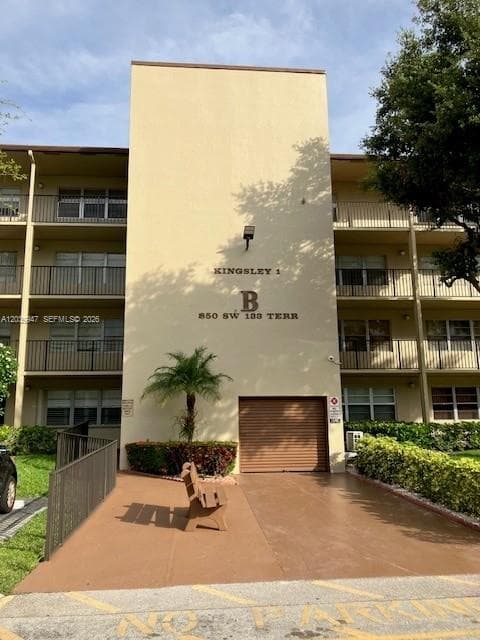 850 SW 133 Ter # 411B, Pembroke Pines, FL 33027 photo 5