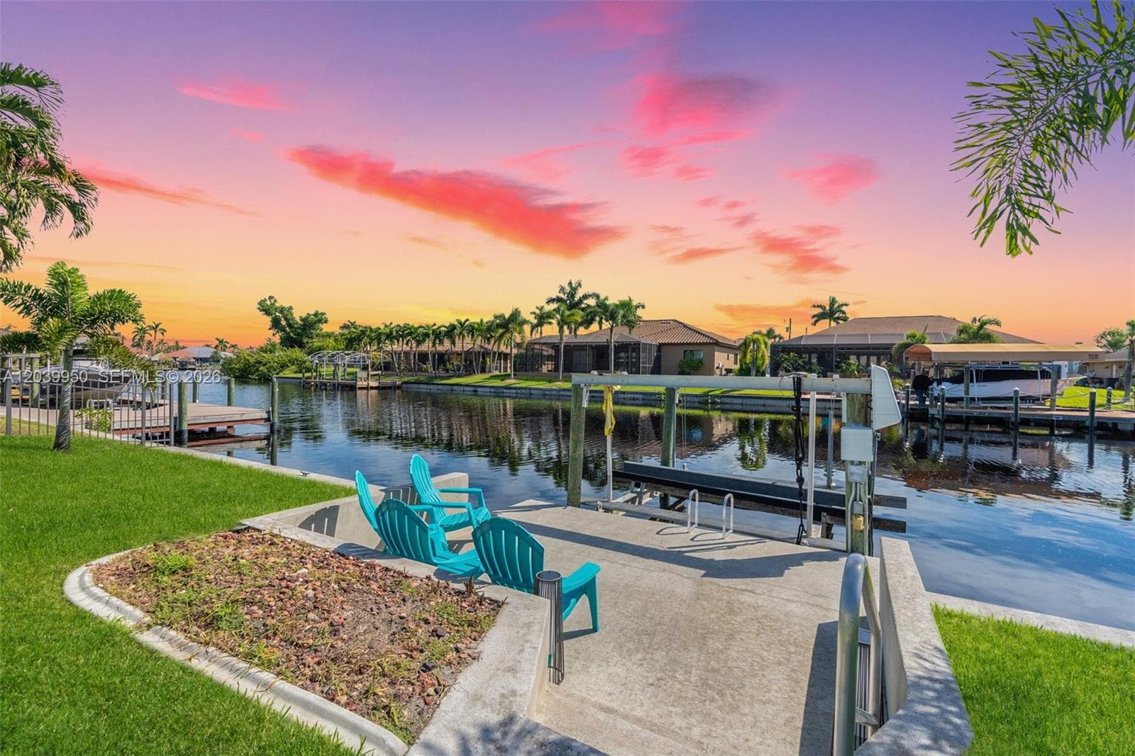 2219 SE 19 PL, Cape Coral, FL 33990 photo 2